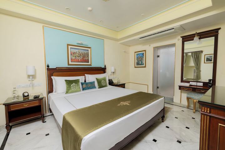 Room 15 of 69