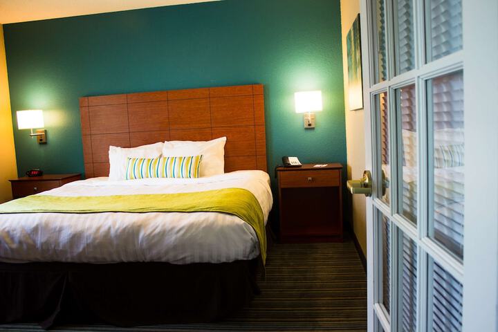 2 Queen Beds Microwave, Refrigerator High Speed Internet Accessible Full Breakfast (8 of 10)