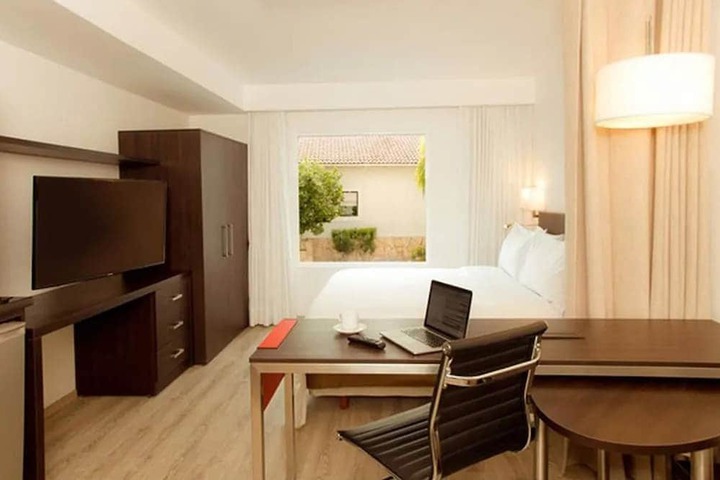 Room 8 of 23