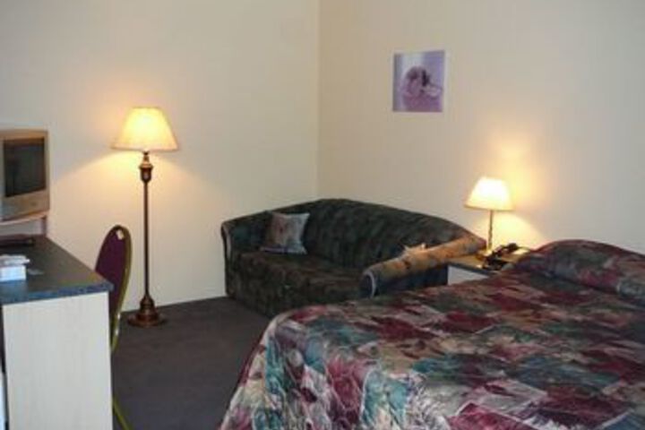 Room 6 of 20