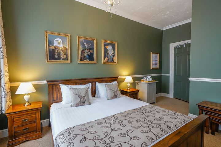 Room 6 of 36