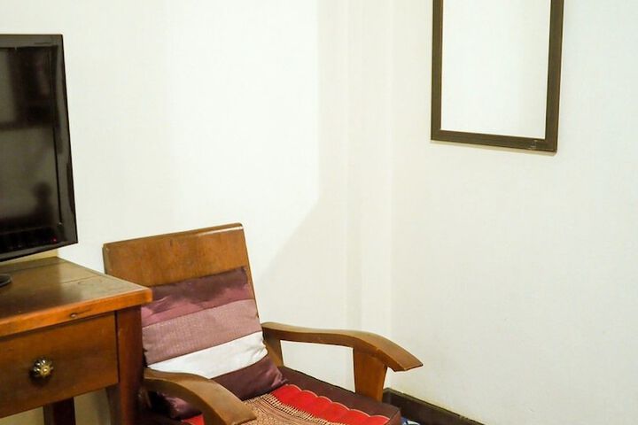Room 27 of 66