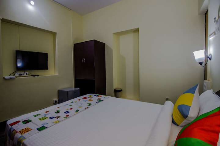 Room 4 of 22