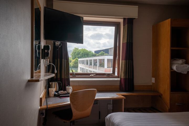 Room 14 of 44