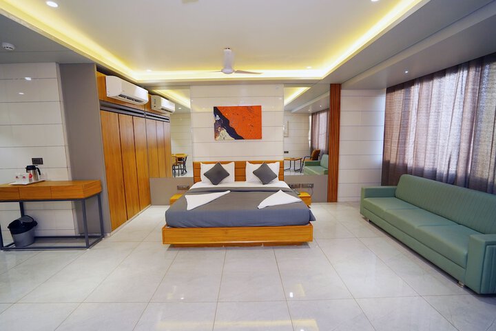 Room 21 of 43