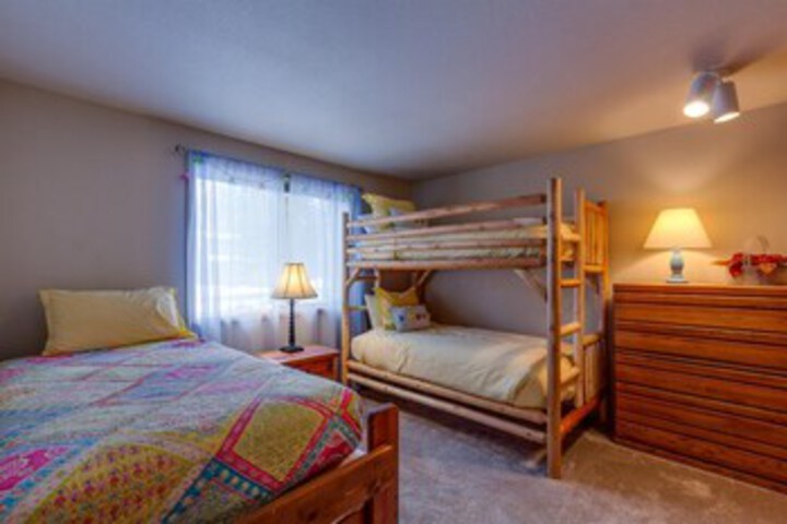 Room 43 of 49