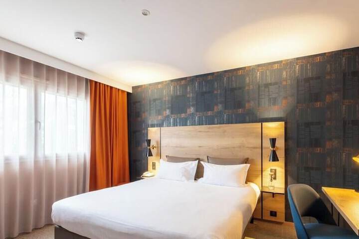Room 55 of 119
