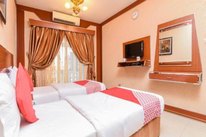 OYO 180 EVIN HOTEL