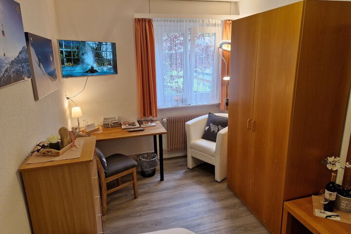 Room 21 of 64