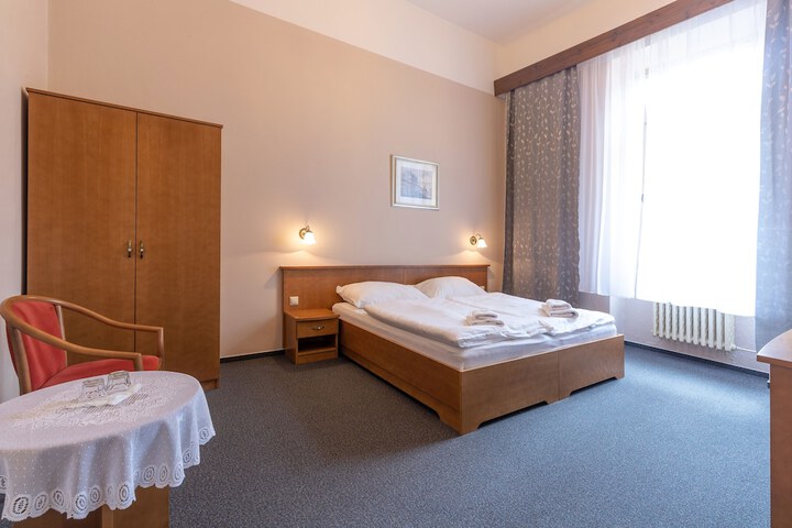 Room 6 of 21