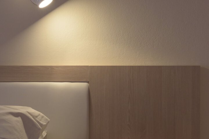 Room 13 of 27