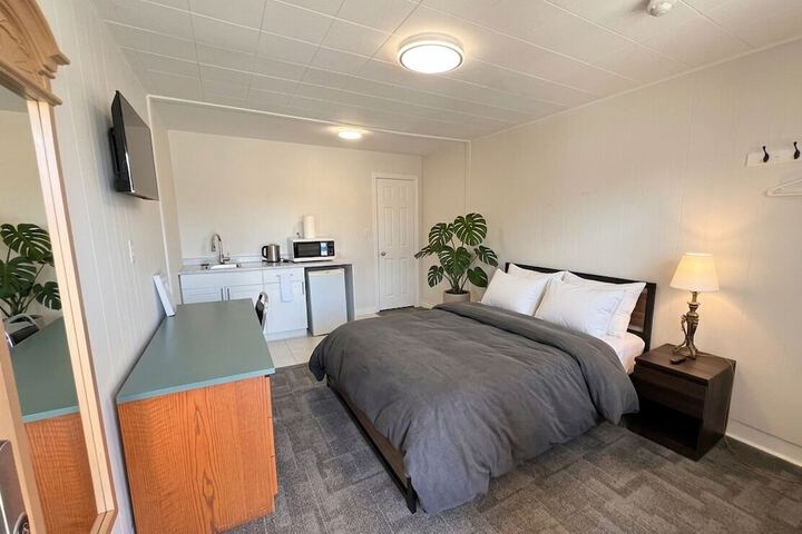 Room 18 of 52