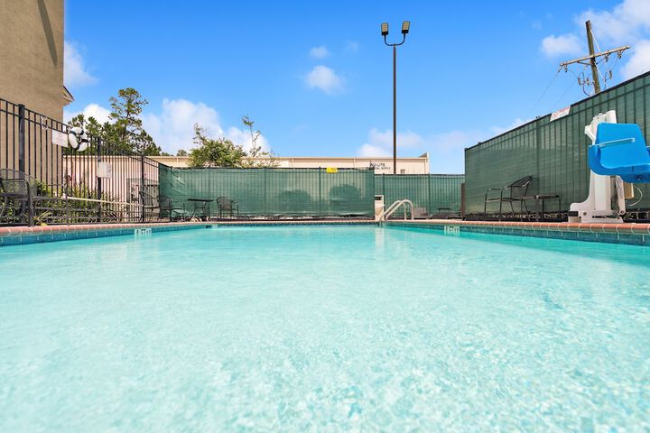 Pool 32 of 57