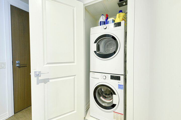 Laundry 587 of 652