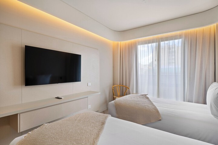 Room 18 of 72