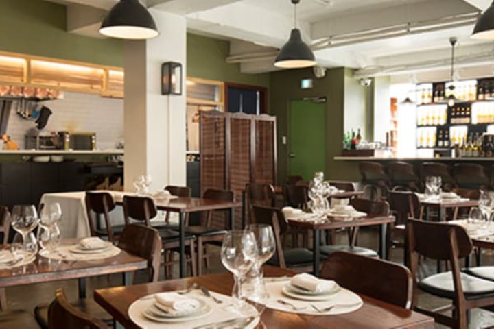 Dining 97 of 147