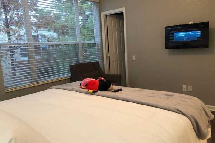 Room 2 of 71
