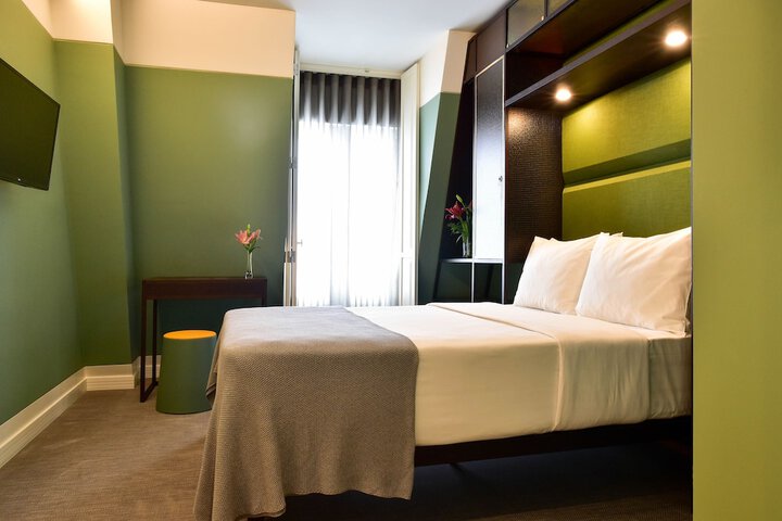 Room 8 of 47