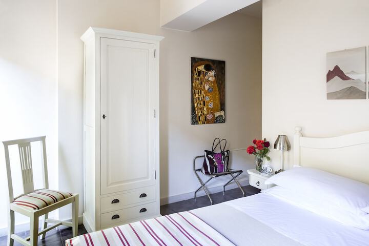 Room 14 of 34