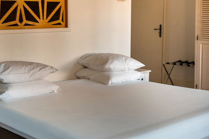Room 15 of 74
