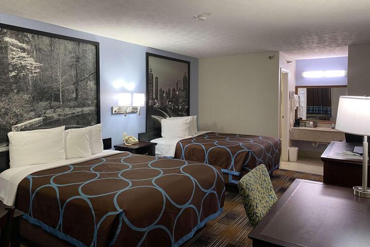 1 King Bed (8 of 8)