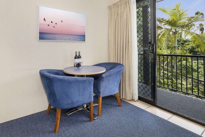 Room 27 of 60