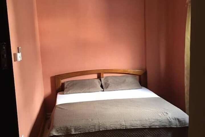Room 2 of 21