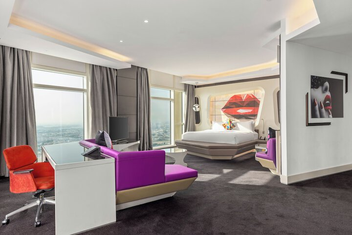 Room 28 of 126