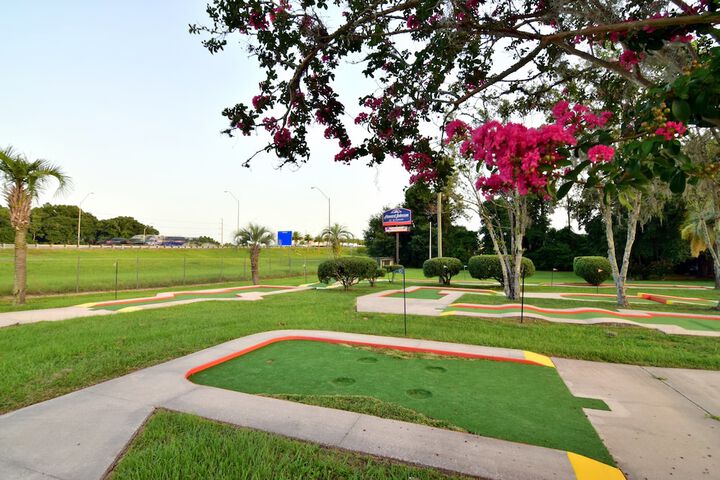 Golf 27 of 52