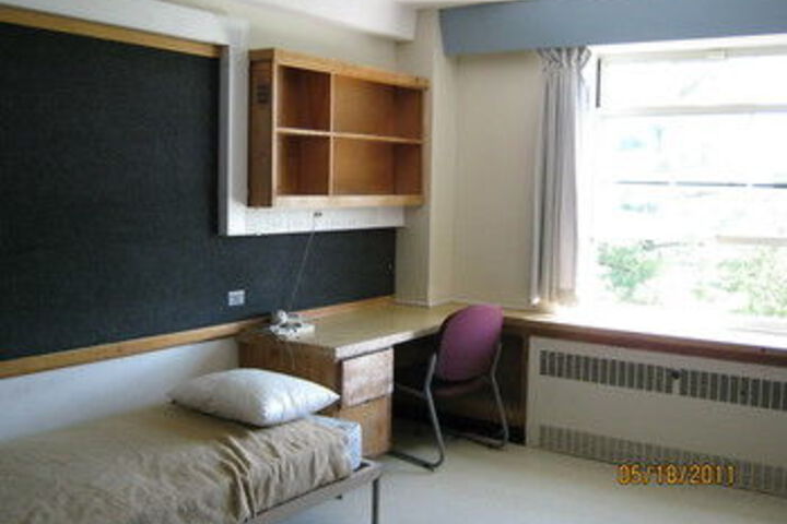 Room 19 of 37