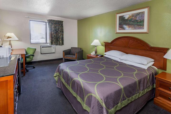 Double Accessible King Size Bed (1 of 2)