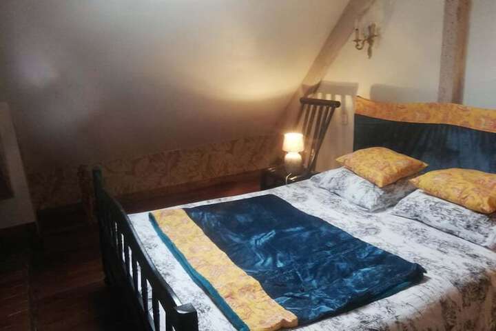 Room 13 of 76
