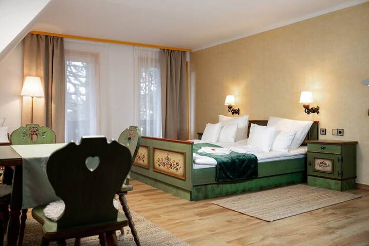Room 46 of 76