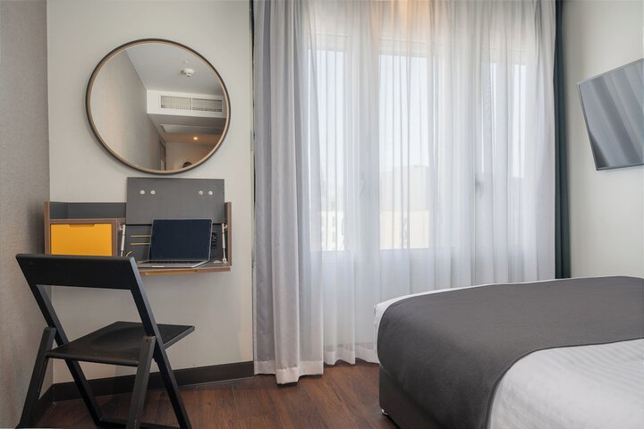Room 25 of 45