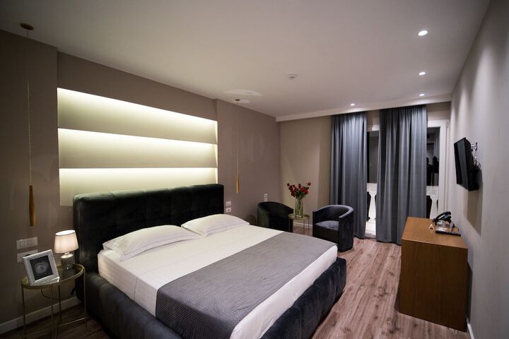 Room 14 of 34