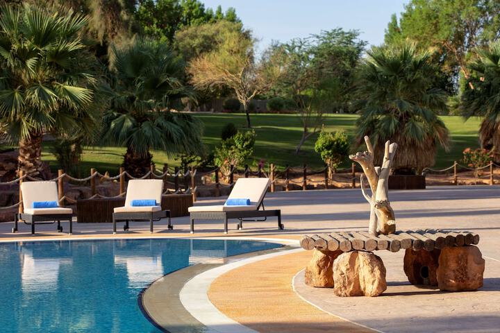Pool 64 of 221