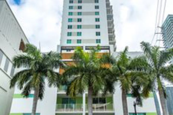 Hotel 11 of 28
