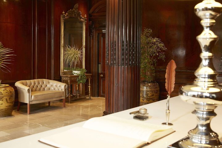 Guest Lobby