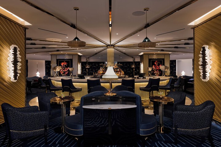 Lounge 167 of 187