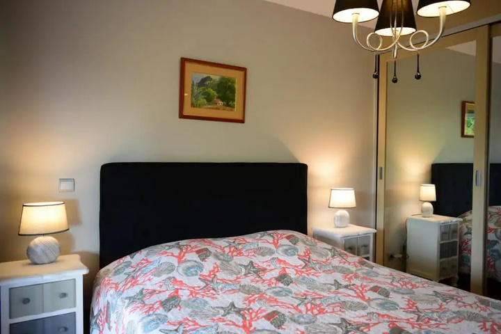 Room 4 of 23