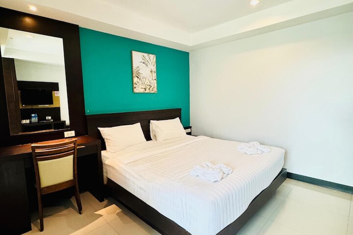 Room 40 of 91