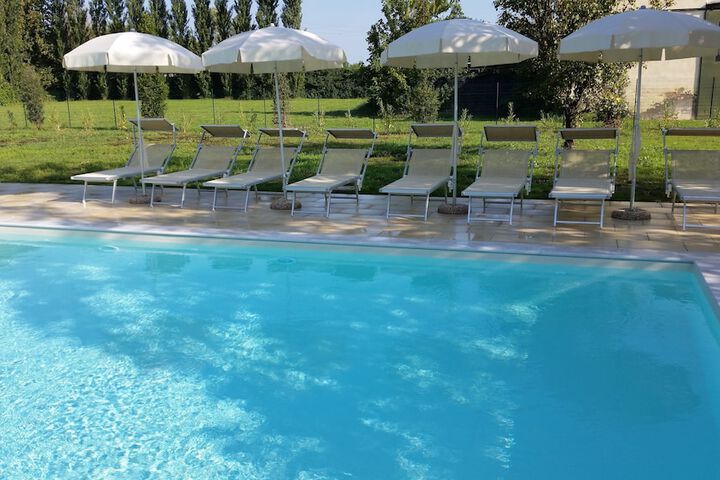 Hotel with Pool