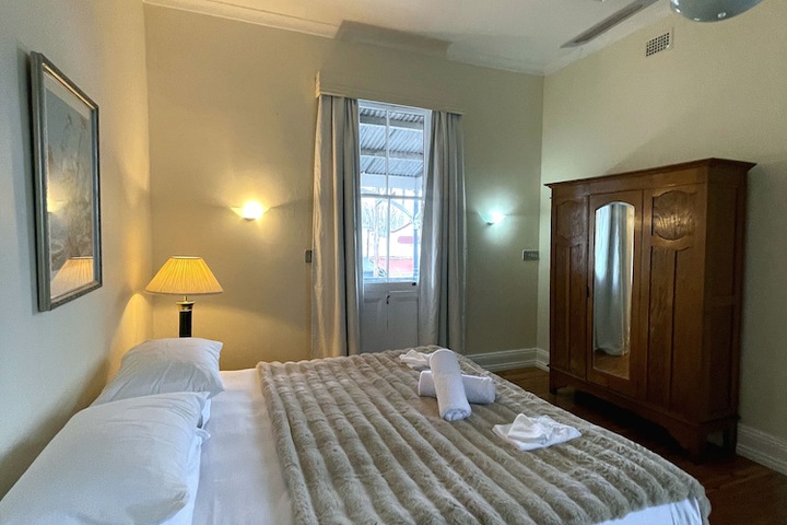 Room 13 of 39