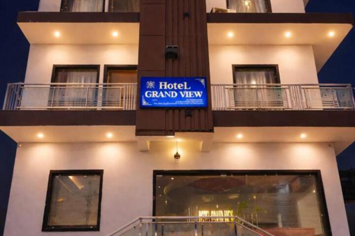 Grand View Hotel