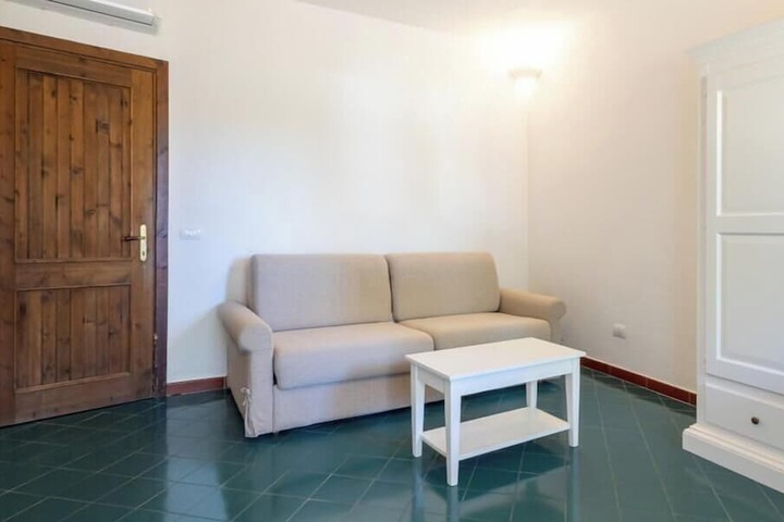 Room 19 of 47