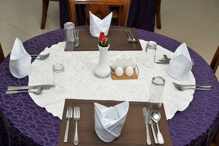 Dining 14 of 27