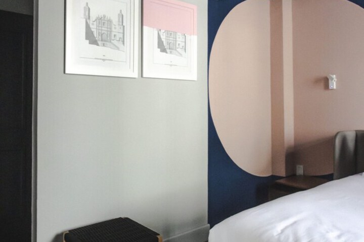 Room 26 of 42