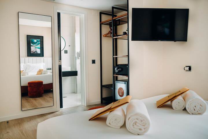 Room 32 of 164