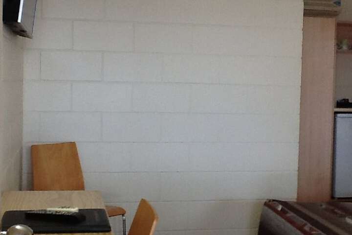 Room 6 of 26