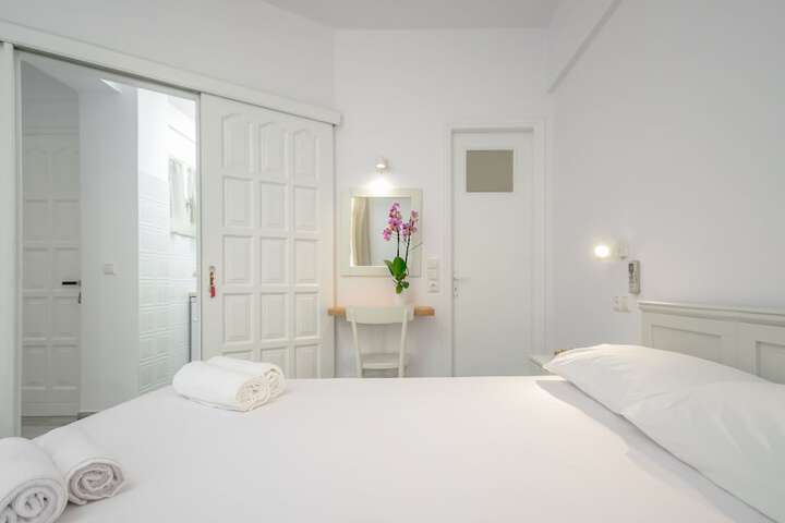 Room 37 of 107